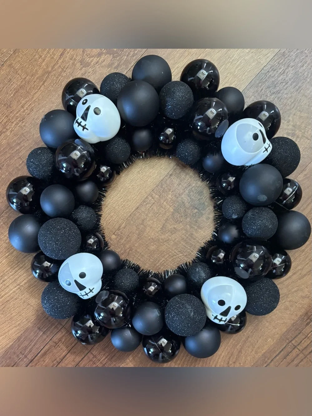 Hyde & eek! Boutique Halloween door wall wreath NEW NWT 17 in shatterproof